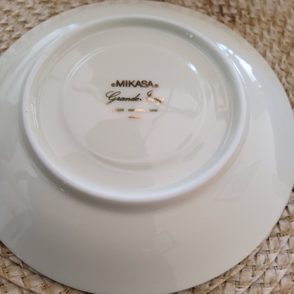 Mikasa Grande Ivory Imperal Lapis China Tea Coffee Cup and Saucer Set - Picture 4 of 6